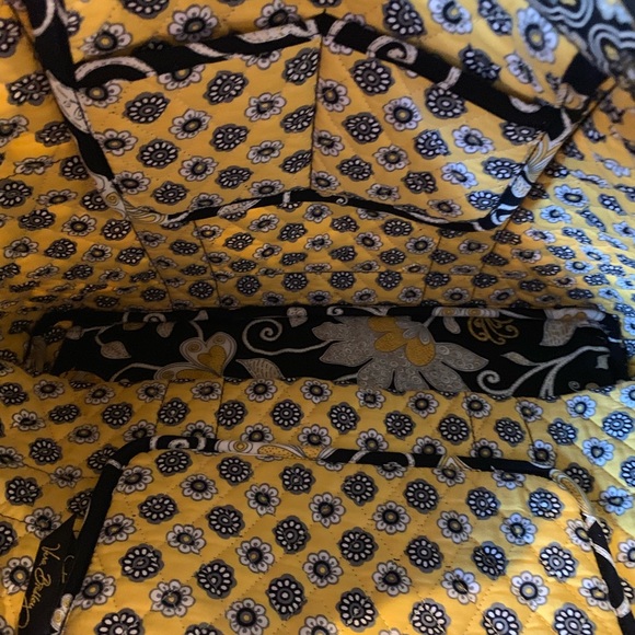 Vera Bradley Tote - Picture 6 of 6